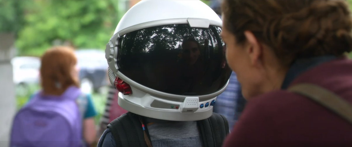 august in wonder astronaut helmet